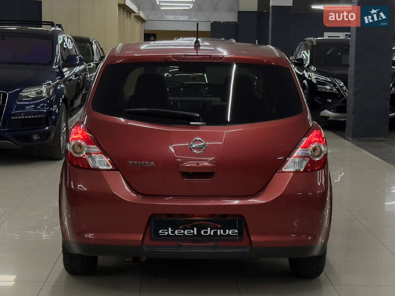 Хетчбек Nissan TIIDA 2010 в Миколаєві фото 11 Хетчбек Nissan TIIDA 2010 в Миколаєві