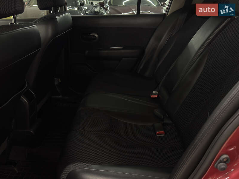 Хетчбек Nissan TIIDA 2010 в Миколаєві фото 21 Хетчбек Nissan TIIDA 2010 в Миколаєві