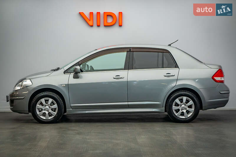 Седан Nissan TIIDA 2011 в Киеве фото 3 Седан Nissan TIIDA 2011 в Киеве