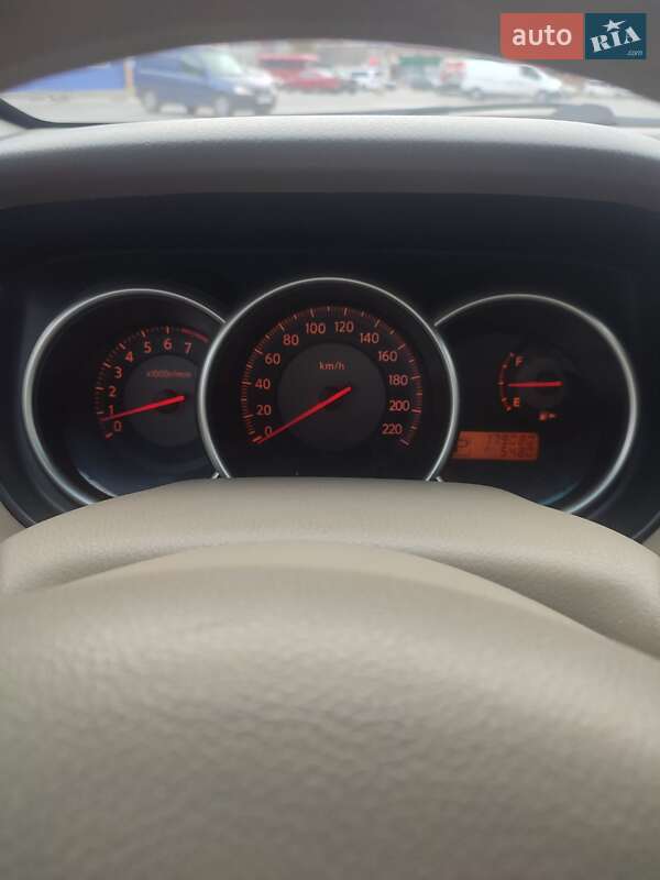 Седан Nissan TIIDA 2007 в Виннице