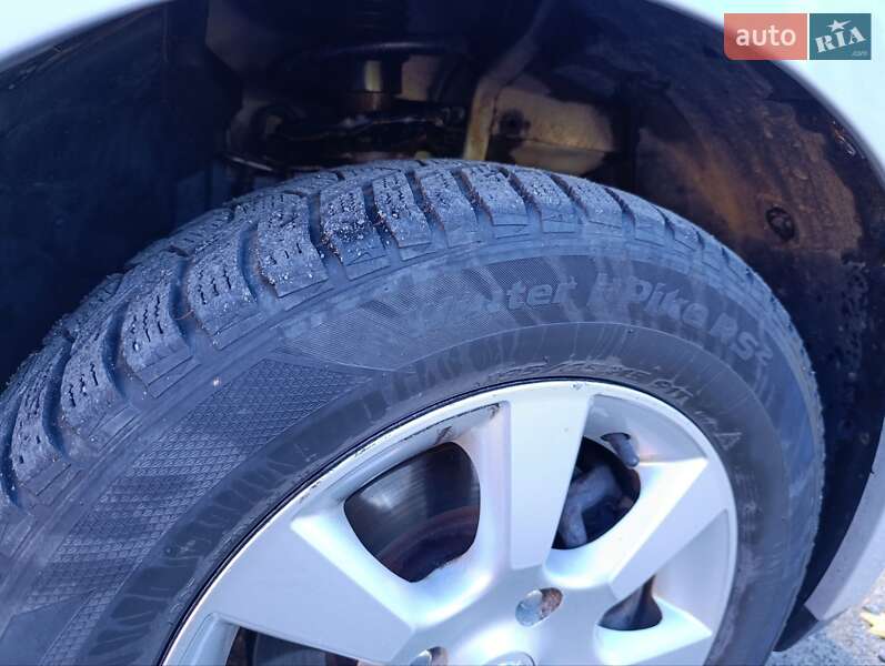 Седан Nissan TIIDA 2008 в Хмельницком фото 9 Седан Nissan TIIDA 2008 в Хмельницком