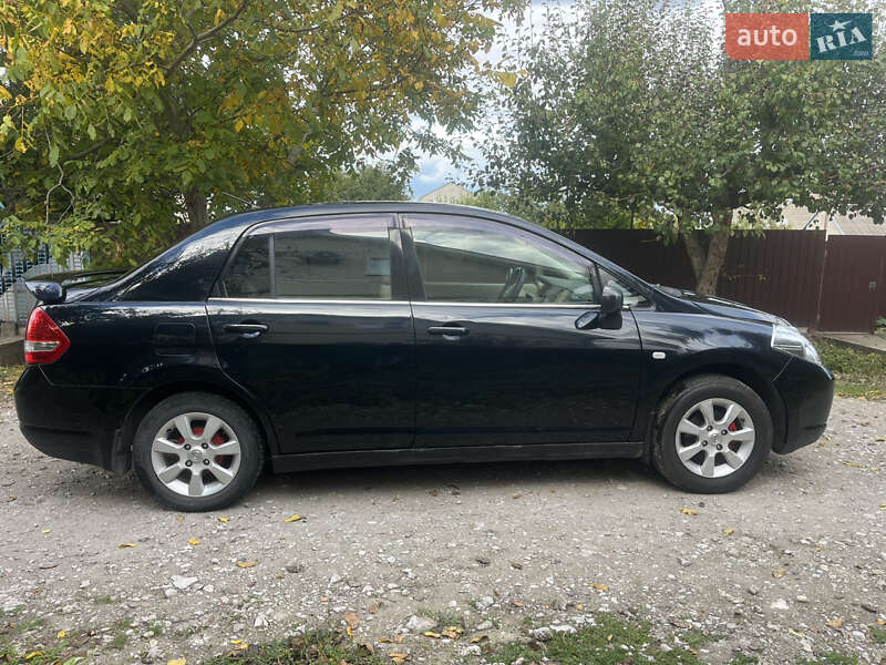 Седан Nissan TIIDA 2007 в Каменском