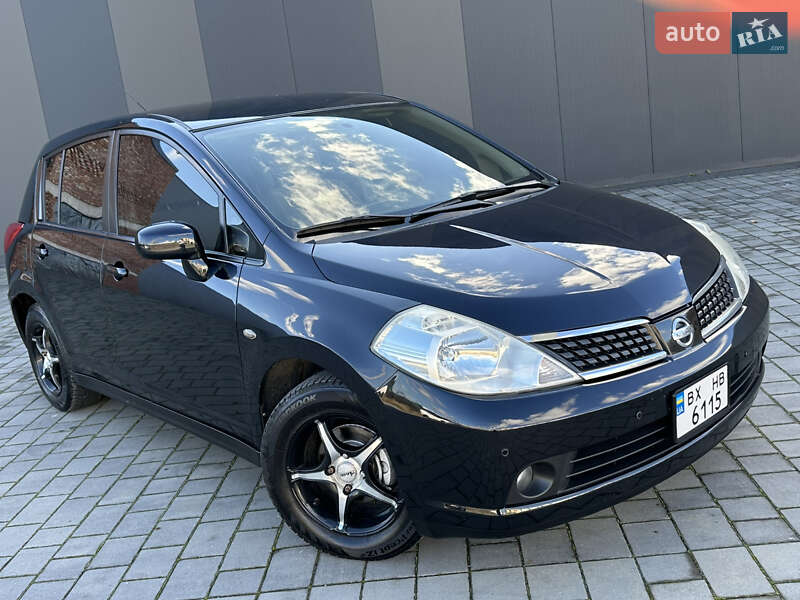 Хетчбек Nissan TIIDA 2008 в Хмельницькому