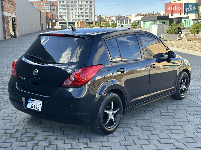 Хетчбек Nissan TIIDA 2008 в Хмельницькому