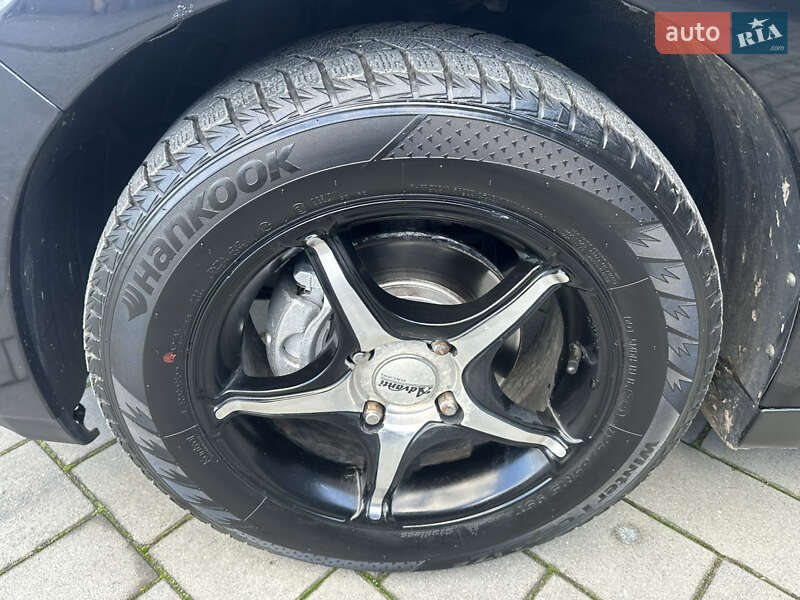 Хетчбек Nissan TIIDA 2008 в Хмельницькому