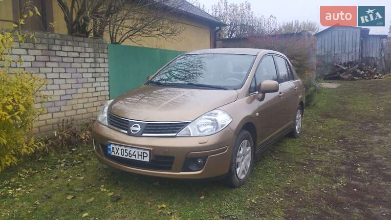 Седан Nissan TIIDA 2008 в Богодухіву