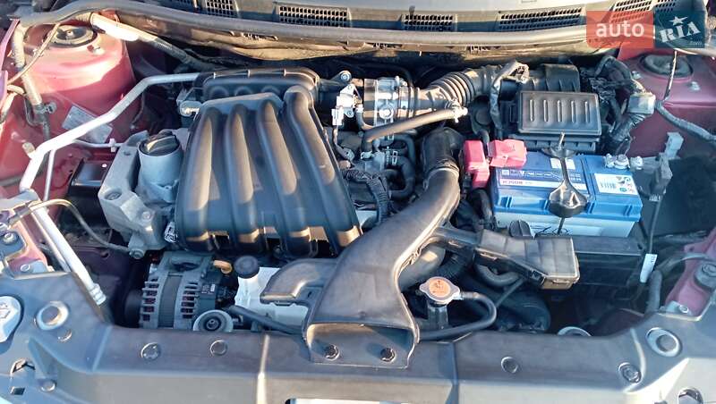 Хетчбек Nissan TIIDA 2010 в Миколаєві