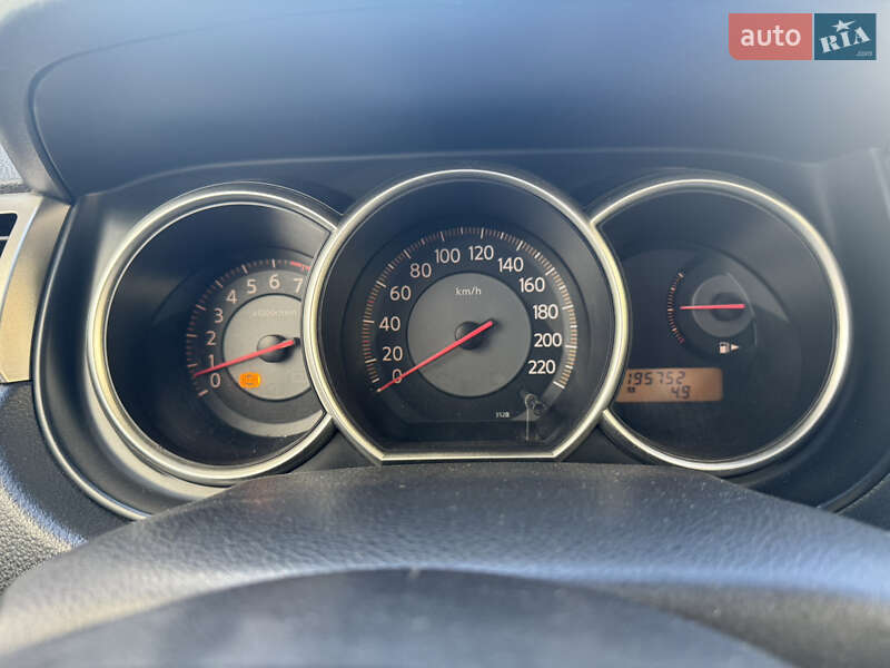 Хэтчбек Nissan TIIDA 2007 в Одессе