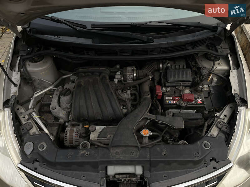 Седан Nissan TIIDA 2011 в Дружковке