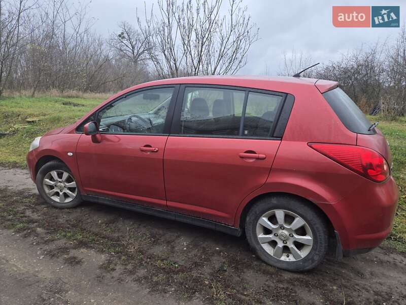 Хетчбек Nissan TIIDA 2008 в Харкові