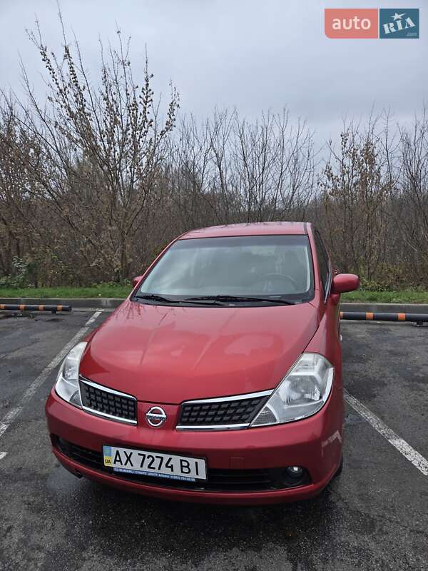 Хетчбек Nissan TIIDA 2008 в Харкові