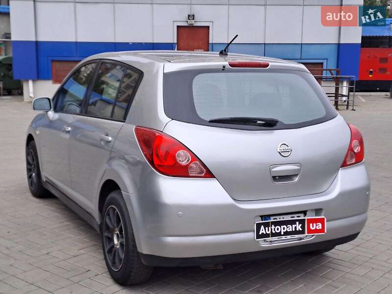 Хэтчбек Nissan TIIDA 2006 в Одессе