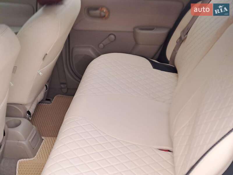 Хэтчбек Nissan TIIDA 2006 в Одессе