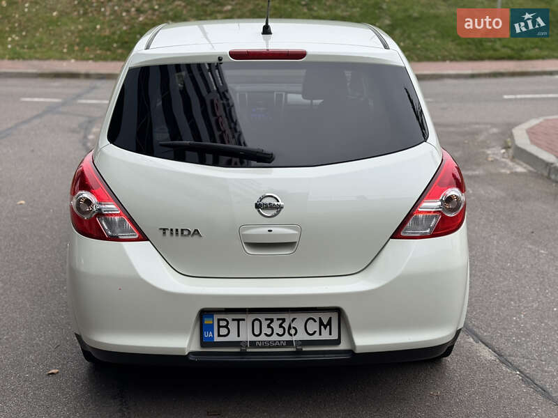 Хэтчбек Nissan TIIDA 2010 в Киеве фото 4 Хэтчбек Nissan TIIDA 2010 в Киеве