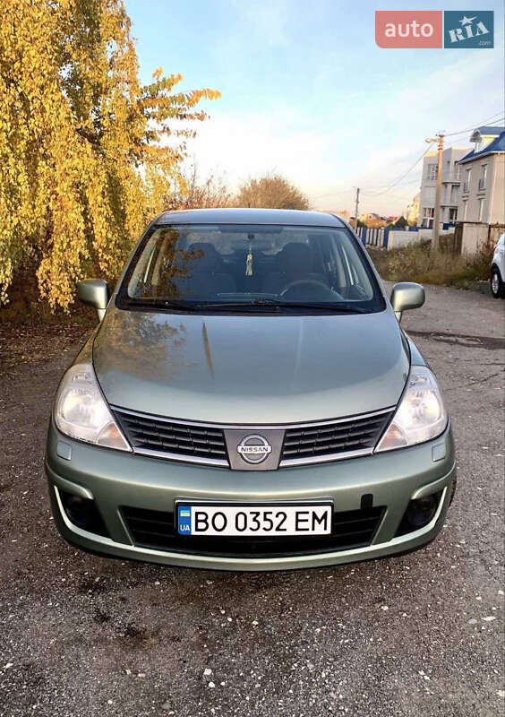 Седан Nissan TIIDA 2008 в Тернополі