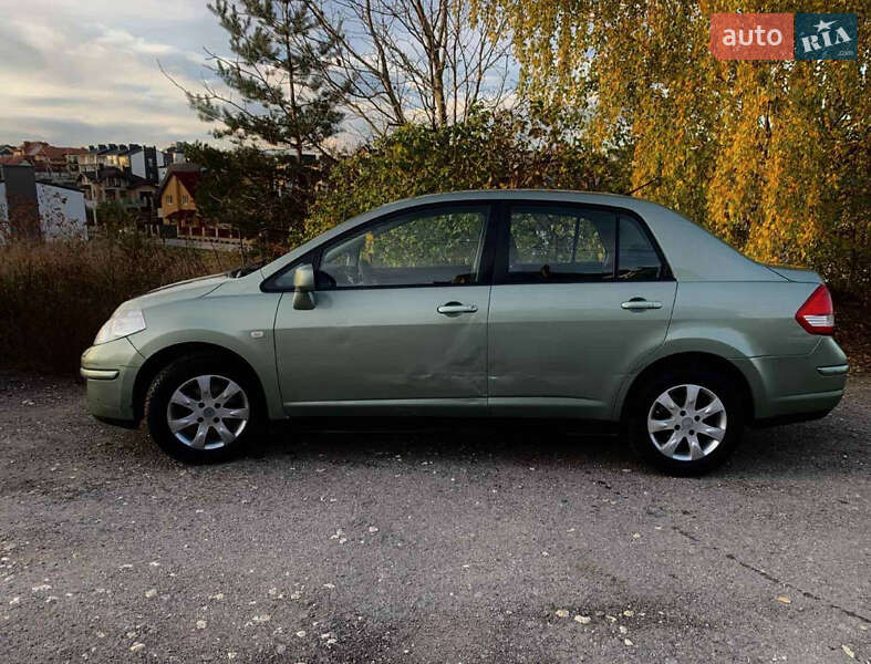 Седан Nissan TIIDA 2008 в Тернополі
