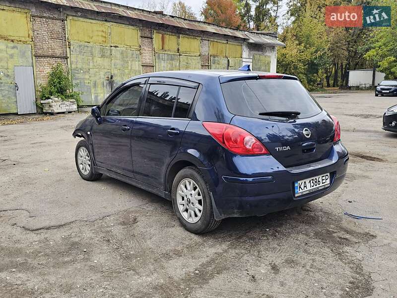 Хетчбек Nissan TIIDA 2007 в Києві