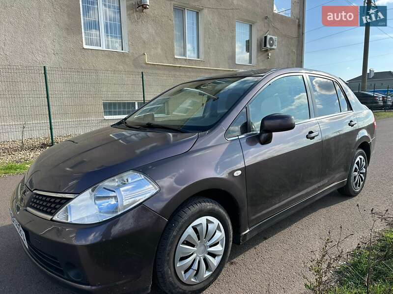 Седан Nissan TIIDA 2008 в Одессе фото Седан Nissan TIIDA 2008 в Одессе