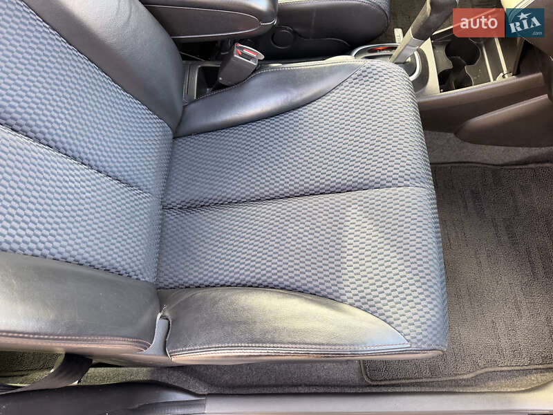 Хэтчбек Nissan TIIDA 2011 в Киеве фото 34 Хэтчбек Nissan TIIDA 2011 в Киеве