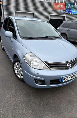 Хетчбек Nissan TIIDA 2011 в Києві