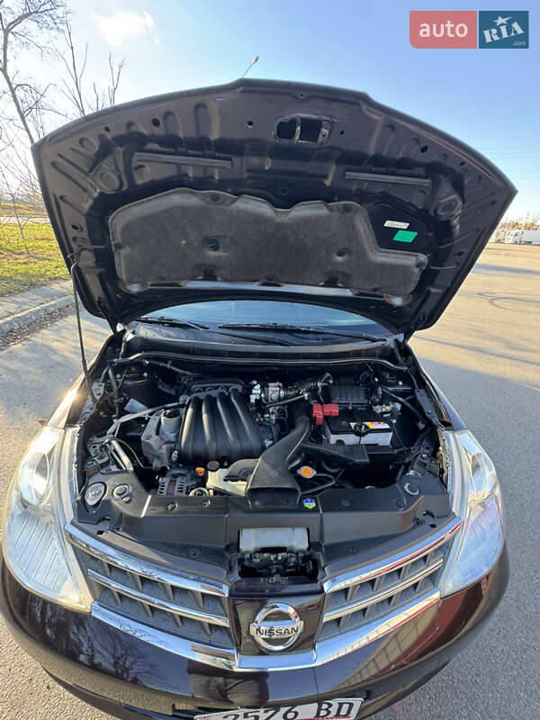 Хэтчбек Nissan TIIDA 2011 в Киеве