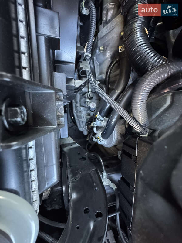 Хэтчбек Nissan TIIDA 2011 в Киеве