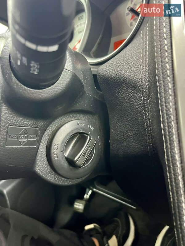 Хэтчбек Nissan TIIDA 2010 в Белой Церкви