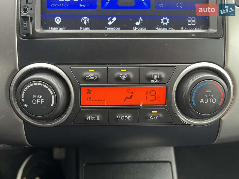 Хэтчбек Nissan TIIDA 2010 в Белой Церкви