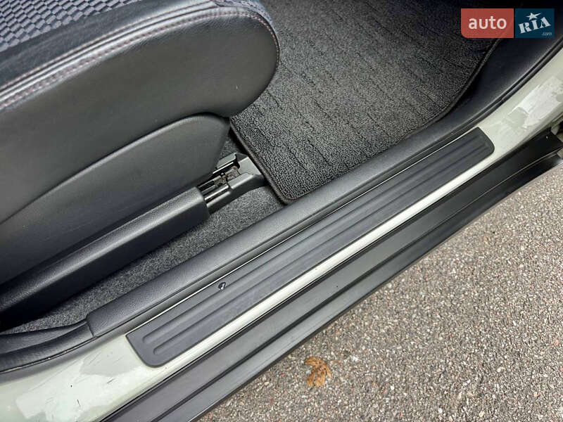 Хэтчбек Nissan TIIDA 2010 в Белой Церкви