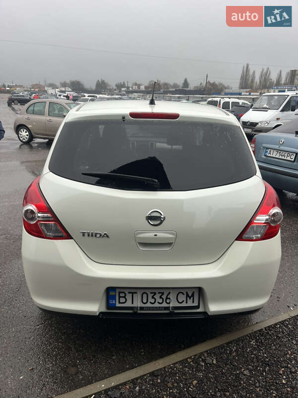 Хэтчбек Nissan TIIDA 2010 в Белой Церкви