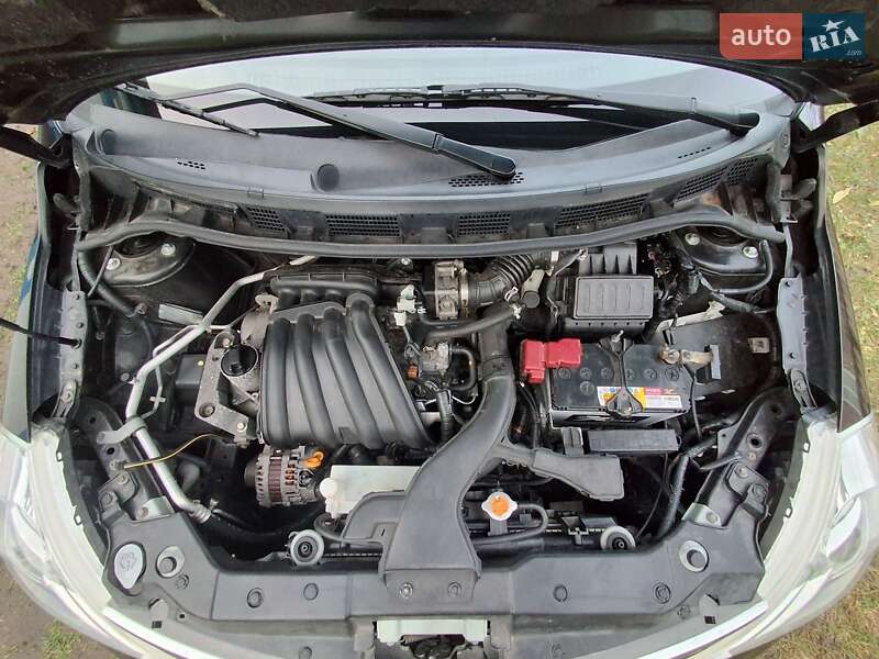 Хэтчбек Nissan TIIDA 2011 в Звенигородке