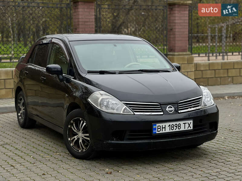 Седан Nissan TIIDA 2007 в Одессе