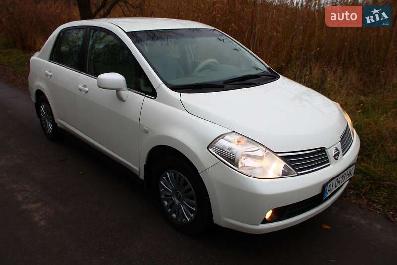 Седан Nissan TIIDA 2007 в Белой Церкви