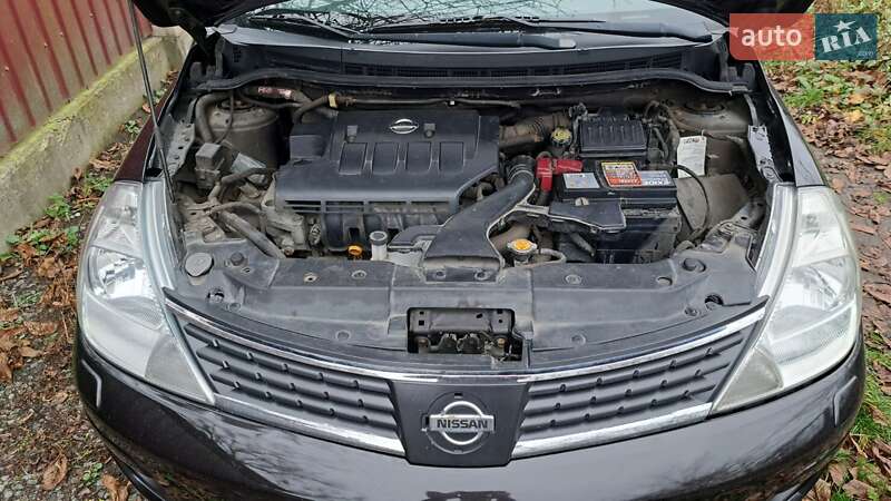 Хэтчбек Nissan TIIDA 2010 в Киеве фото 4 Хэтчбек Nissan TIIDA 2010 в Киеве