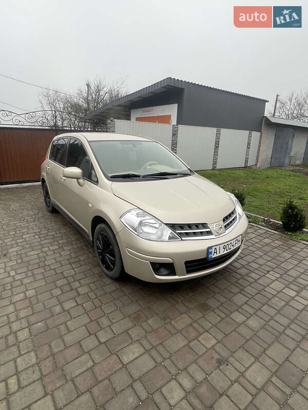 Хэтчбек Nissan TIIDA 2012 в Магдалиновке фото 3 Хэтчбек Nissan TIIDA 2012 в Магдалиновке