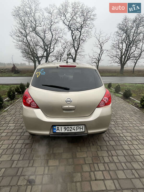 Хэтчбек Nissan TIIDA 2012 в Магдалиновке фото 5 Хэтчбек Nissan TIIDA 2012 в Магдалиновке