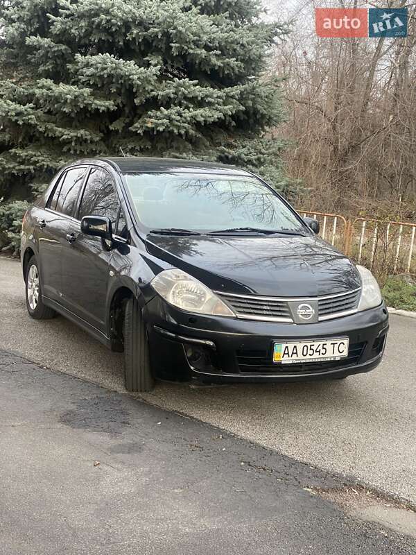 Седан Nissan TIIDA 2007 в Дніпрі