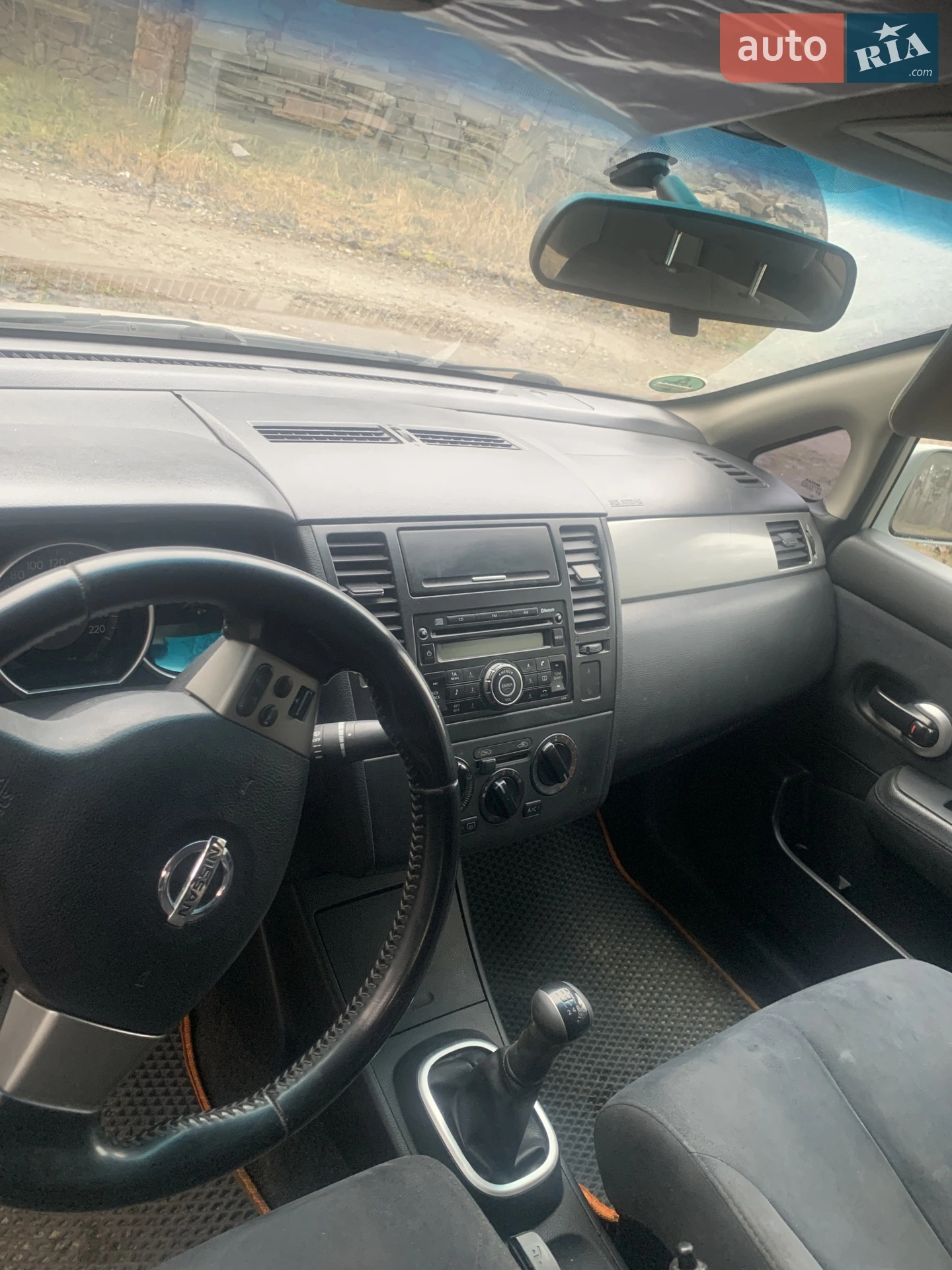 2010 Nissan Tiida - мініатюра 3