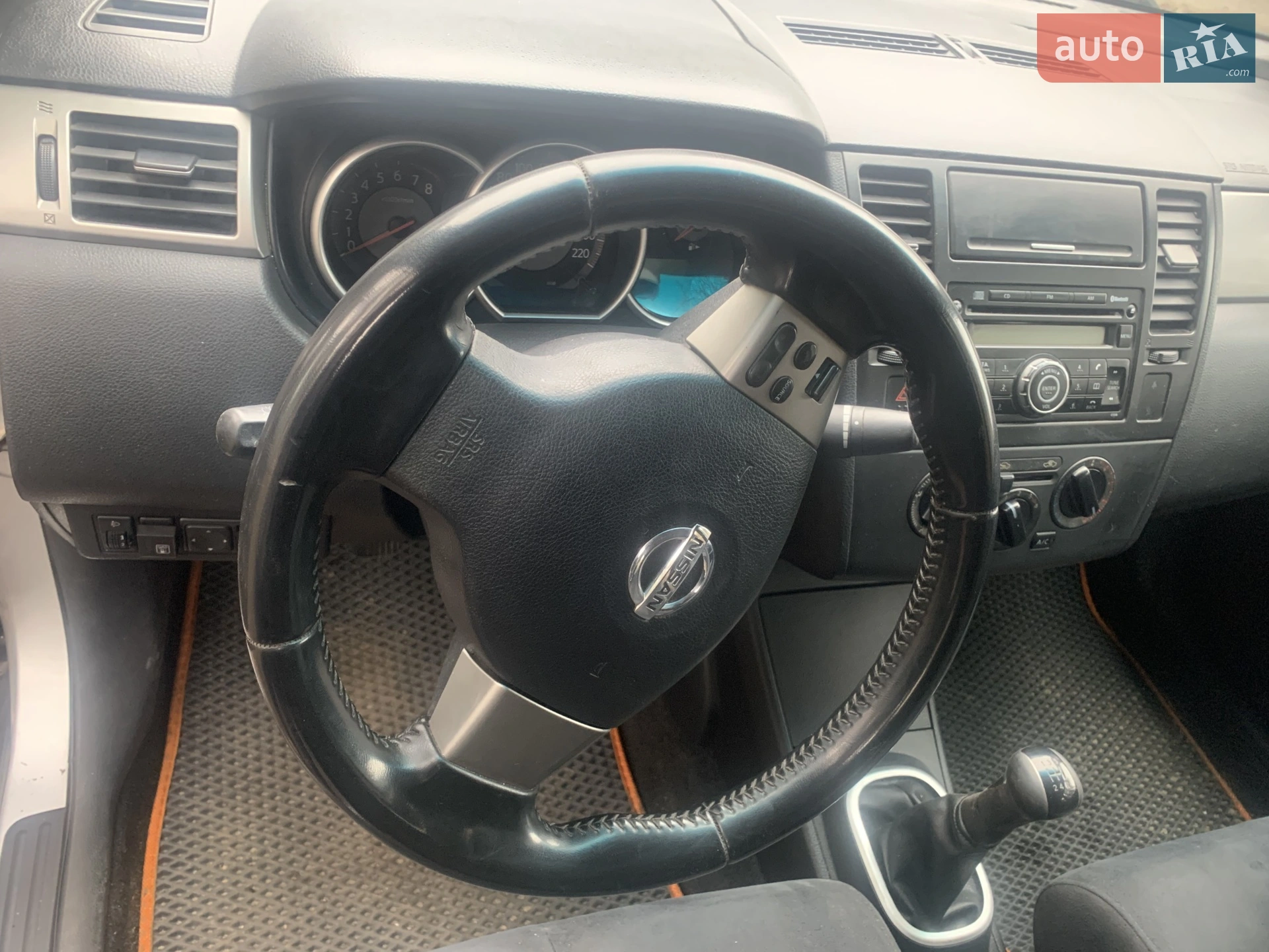 2010 Nissan Tiida - мініатюра 4