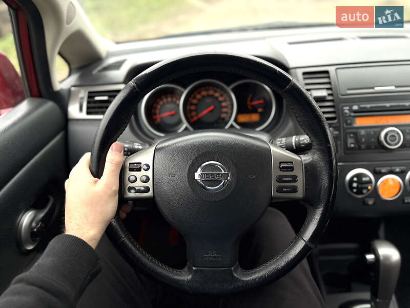 Хетчбек Nissan TIIDA 2008 в Звенигородці