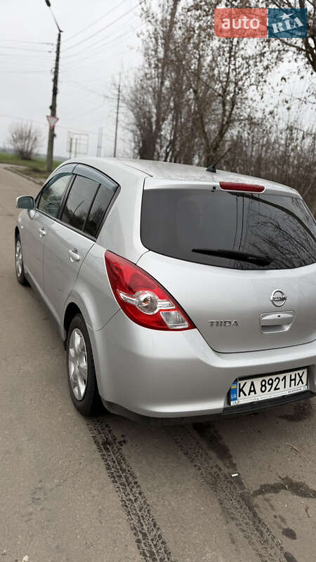 Хетчбек Nissan TIIDA 2010 в Білій Церкві