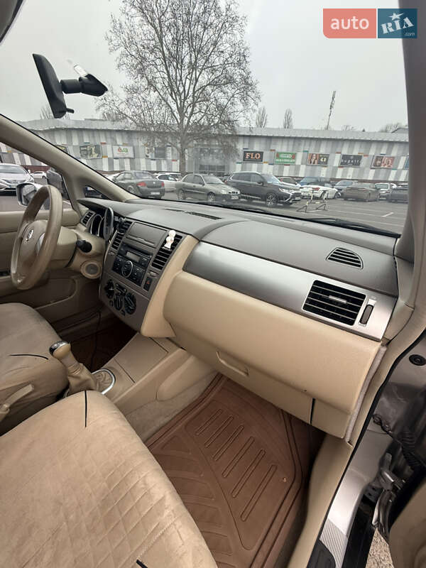 Седан Nissan TIIDA 2007 в Одесі