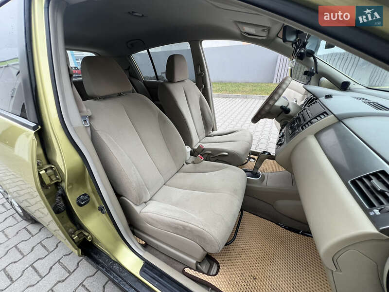 Хэтчбек Nissan TIIDA 2008 в Хмельницком