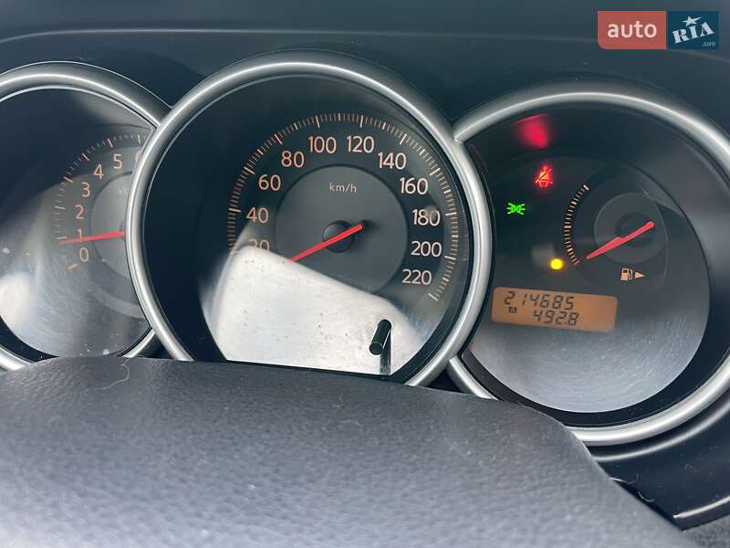 Хетчбек Nissan TIIDA 2008 в Києві