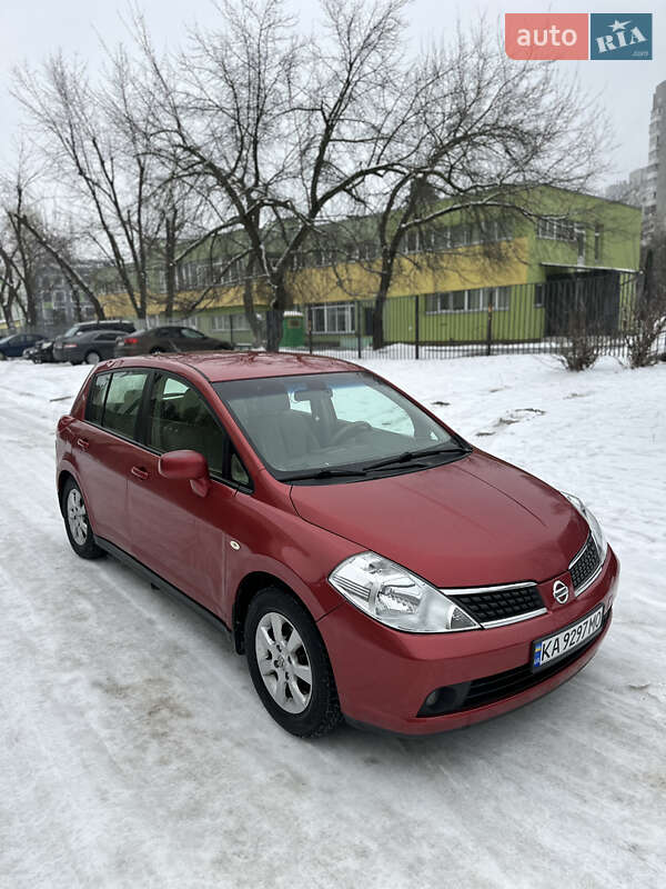 Хэтчбек Nissan TIIDA 2007 в Киеве фото 3 Хэтчбек Nissan TIIDA 2007 в Киеве