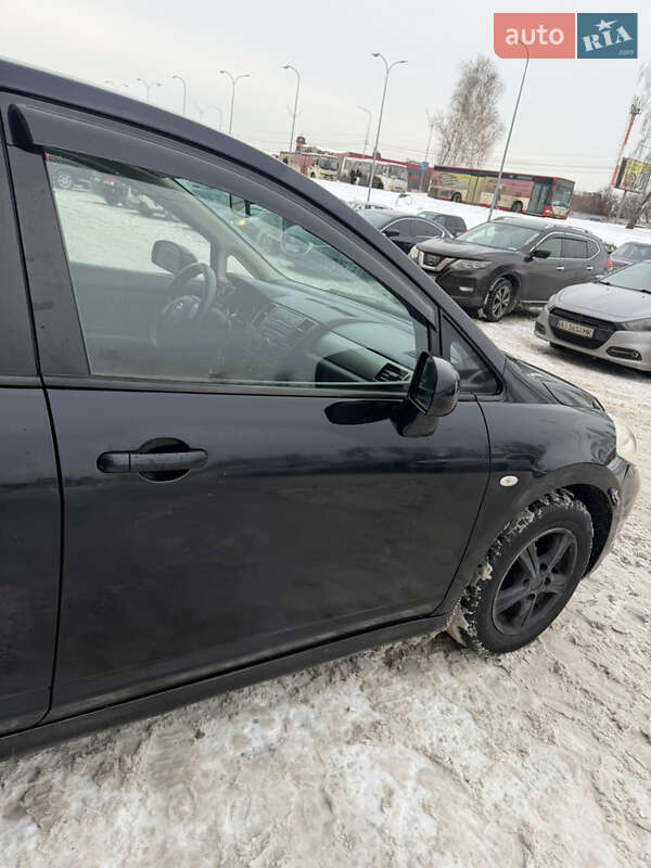 Хэтчбек Nissan TIIDA 2008 в Киеве фото 20 Хэтчбек Nissan TIIDA 2008 в Киеве