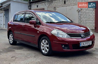 Хетчбек Nissan TIIDA 2007 в Черкасах