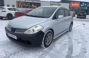 Хэтчбек Nissan TIIDA 2009 в Киеве