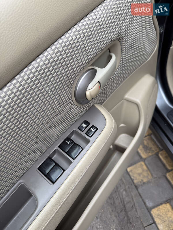 Хэтчбек Nissan TIIDA 2007 в Одессе фото 10 Хэтчбек Nissan TIIDA 2007 в Одессе
