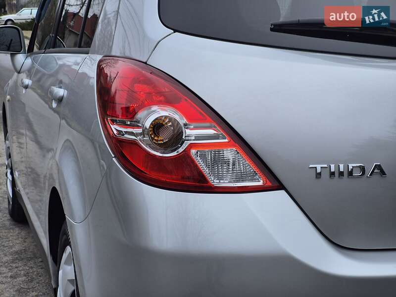 Хэтчбек Nissan TIIDA 2010 в Одессе фото 15 Хэтчбек Nissan TIIDA 2010 в Одессе